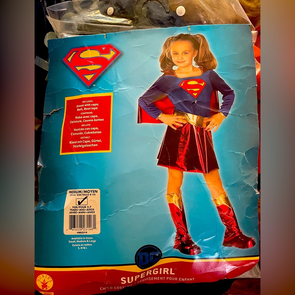 Halloween 2017 Original DC Super Heroes Child's Supergirl Costume. Medium